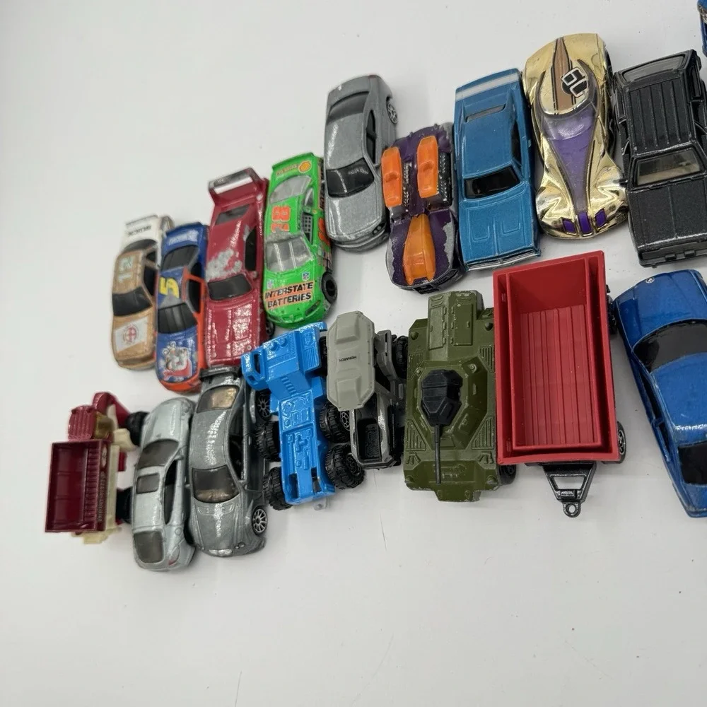 Vintage Diecast Car Lot Of 21 Matchbox Maisto Mattel Racing Champions‎ 90s